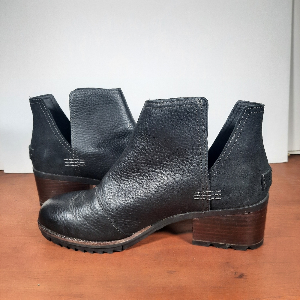 Sorel Cate The Great Cut Out Low Heel Boots Size 6.5 Womens Leather And Suede